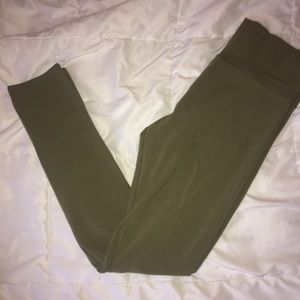 High waisted leggings